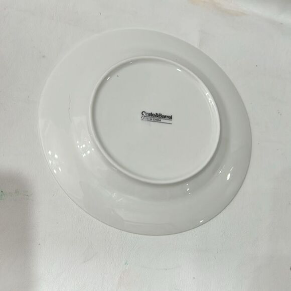 Crate and Barrel Salad Dessert Plates Set of 3 Plates Botanical Plates 7 1/2 In - Picture 6 of 10